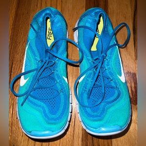 Nike Flyknit Womens Running Shoes